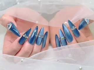 ネイル 💕リリ 🩷のネイルデザイン