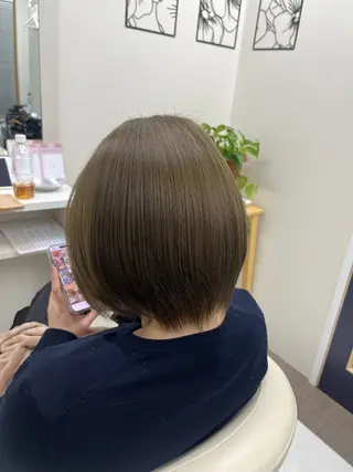 ショート フジワラ ヤスのヘアスタイル