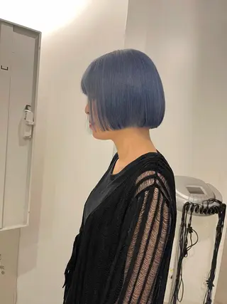 ショート カラー 店長 MANAMI 艶カラー／骨格ボブのヘアスタイル