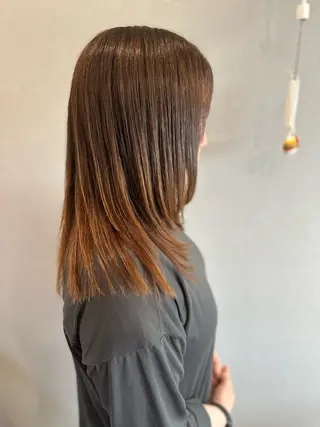 セミロング カラー K Harukaのヘアスタイル