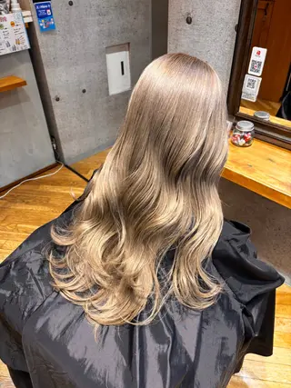 ロング カラー Rio/池袋/ レイヤーカットのヘアスタイル
