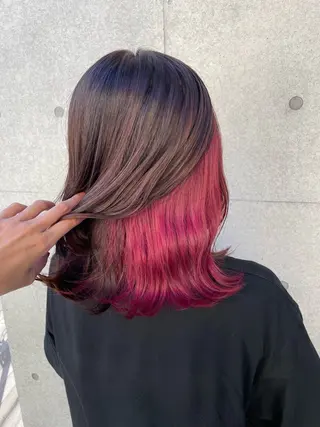 ロング カラー インナーカラー 推し ブリーチ 髪質改善のヘアスタイル