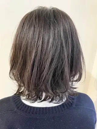 ミディアム 《インナーカラー》 YAMADAのヘアスタイル