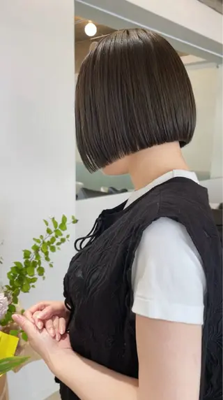 カラー MIZUKI /ボブ/顔周りカットのヘアスタイル