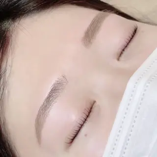 アイブロウ 阪井 美穂のマツエク・マツパデザイン