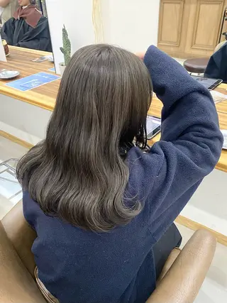 ミディアム カラー ヘアアレンジ ハル🌸柔色/ ブリーチなし/艶髪のヘアスタイル