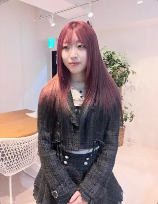 ロング カラー 瀬戸 杏珠のヘアスタイル