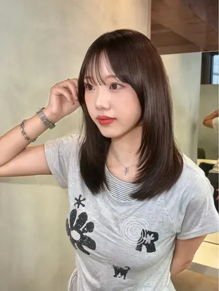 ミディアム カラー 韓国レイヤー 🤎🦋Harisのヘアスタイル