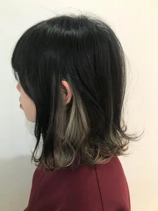 ミディアム カラー ウルフカット レイヤーカット上柿のヘアスタイル