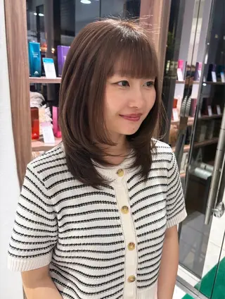 セミロング カラー 長田 有加のヘアスタイル