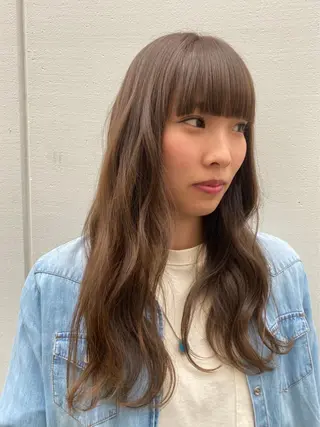 ロング 高梨 里穂のヘアスタイル