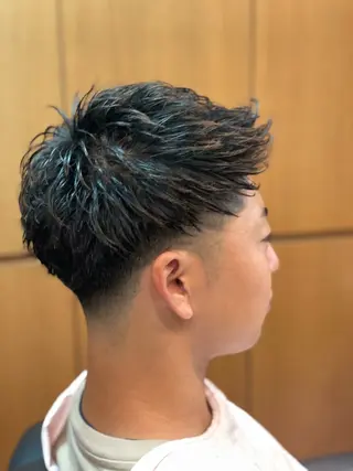 ショート メンズ 中越 仁一郎のヘアスタイル