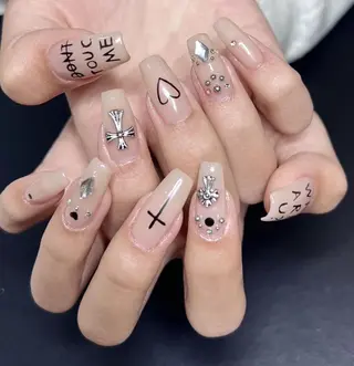 ネイル Queen‘s なんのネイルデザイン