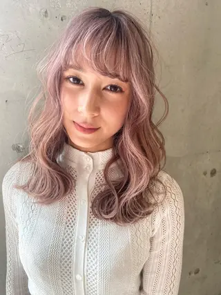 ミディアム カラー ヘアアレンジ lani ブリーチ /ダブルカラーのヘアスタイル