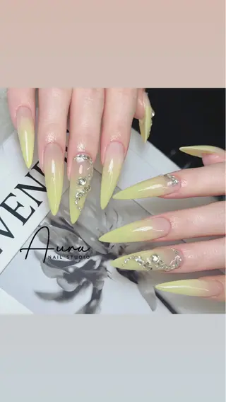 ネイル Aura Nail HanNaのネイルデザイン