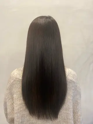 ロング カラー アトリエファゴ Chikanoのヘアスタイル