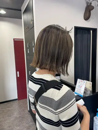 ショート 友滝 真菜美のヘアスタイル