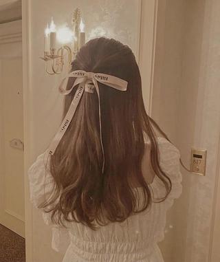 カラー 韓国ガーリー🩶🎀 ブリーチあり/なしのヘアスタイル