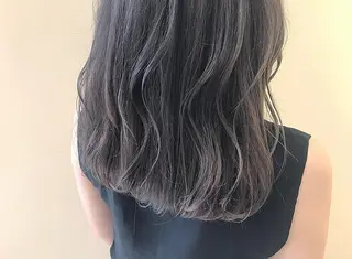 カラー ミヤワキ モモコのヘアスタイル