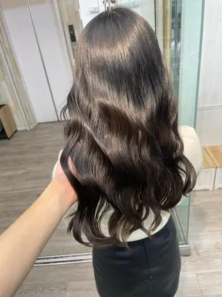 ロング ヘアアレンジ KEIGO/ ベージュカラーのヘアスタイル
