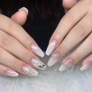 ネイル WHITENAIL miyuのネイルデザイン