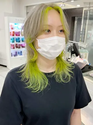 ミディアム カラー ウルフ🤍渋谷 🤍Mizukiのヘアスタイル