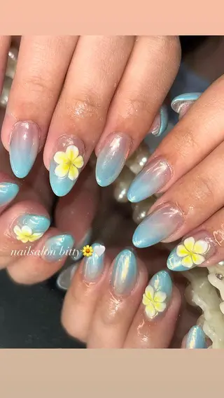 ネイル Bitty💟 Marinのネイルデザイン