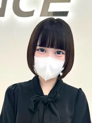 ショート カラー ヘアアレンジ 縮毛矯正🤍 ボブ/ HIKARIのヘアスタイル
