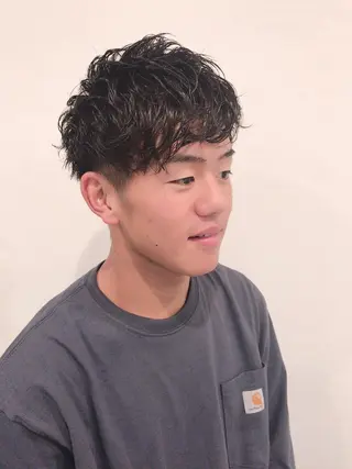 ショート カラー パーマ ヘアアレンジ メンズ ちこ .のヘアスタイル