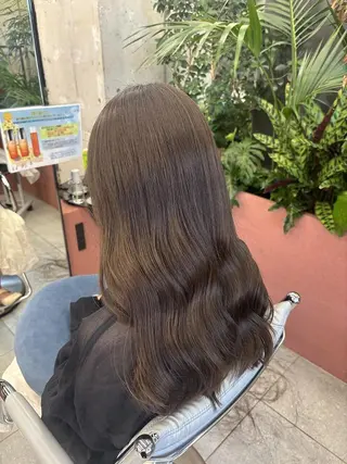 ロング KYARA HALF 【アカデミー】のヘアスタイル