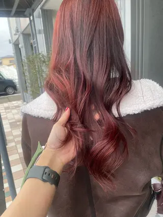 ロング 石戸 春菜のヘアスタイル