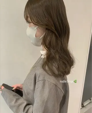 セミロング カラー オリーブベージュ きょうかのヘアスタイル