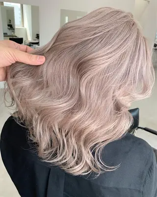 セミロング 佐藤 まいらのヘアスタイル