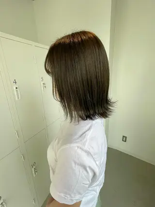 ミディアム カラー 店長 MANAMI 艶カラー／骨格ボブのヘアスタイル