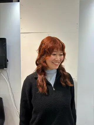 カラー 岩崎 優のヘアスタイル