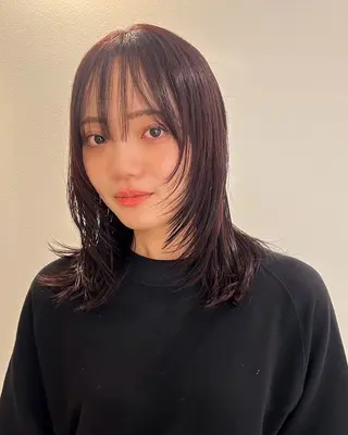 ミディアム カラー 竹市 彩乃のヘアスタイル