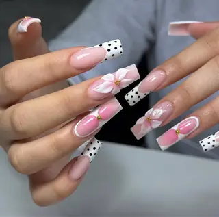 ネイル Julie Nail Hinのネイルデザイン