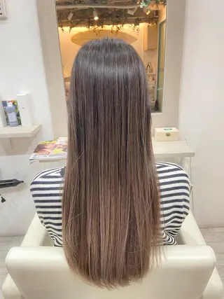 ロング カラー Kensho 京都駅 ケアブリーチのヘアスタイル