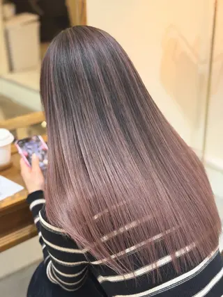 ロング メンズスタイル バレイヤージュ　齋藤のヘアスタイル