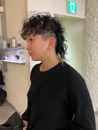 ショート カラー パーマ 圧倒的デザイン力 店長🎨RENAのヘアスタイル