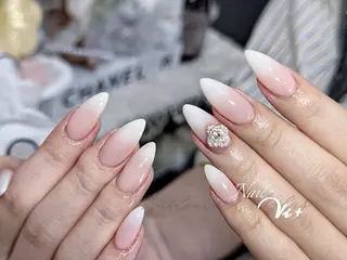 ネイル ✨Nailsalon Vi+✨のネイルデザイン