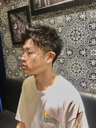 ショート パーマ メンズ 岡崎 隆晟のヘアスタイル