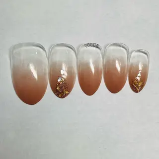 ネイル VOGUE ×SWANのネイルデザイン
