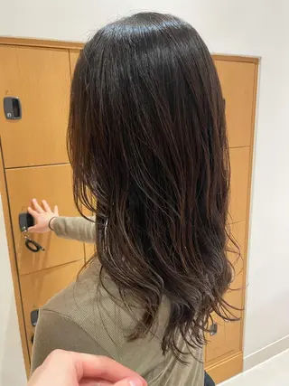 ロング パーマ ARMONY秋山輝也 コテ巻き風パーマ特化のヘアスタイル