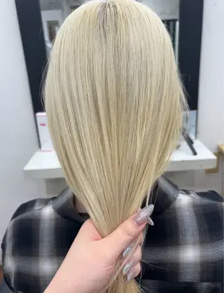 カラー 香野 優子のヘアスタイル