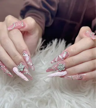 ネイル ANH ゴテゴテネイルサロンのネイルデザイン