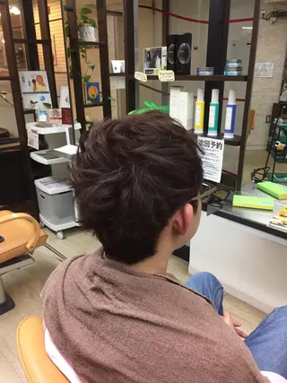 カラー メンズ イトウ アキノリのヘアスタイル