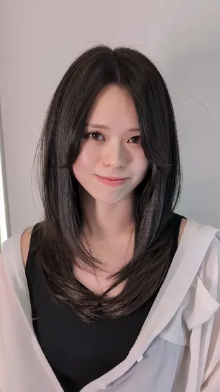 ミディアム 海外経験豊富 Nao 11年目のヘアスタイル