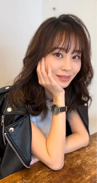 ロング ヘアアレンジ Ofhair 柴田咲喜のエステ・リラクイメージ