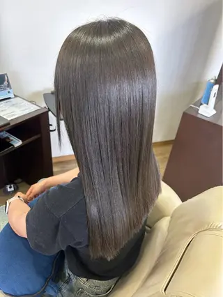 ロング 透明感カラー 山田真生のヘアスタイル